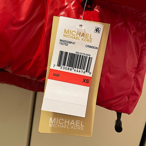 Michael kors red puffer jacket - Picture 2 of 3